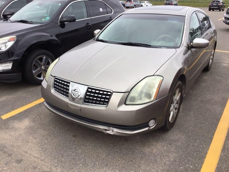 Nissan Maxima