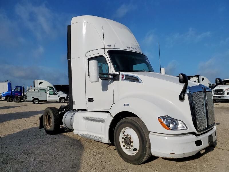 2015 KENWORTH T680 - License Plate