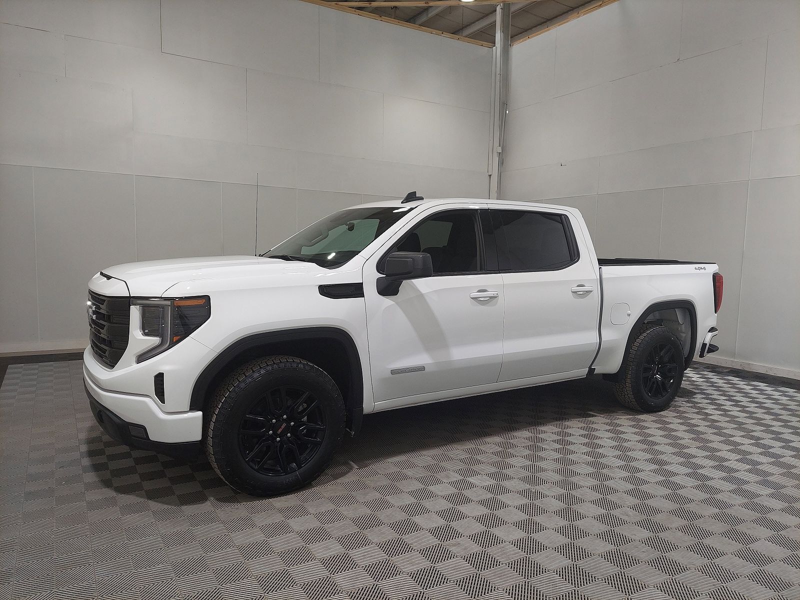 2024 GMC Sierra