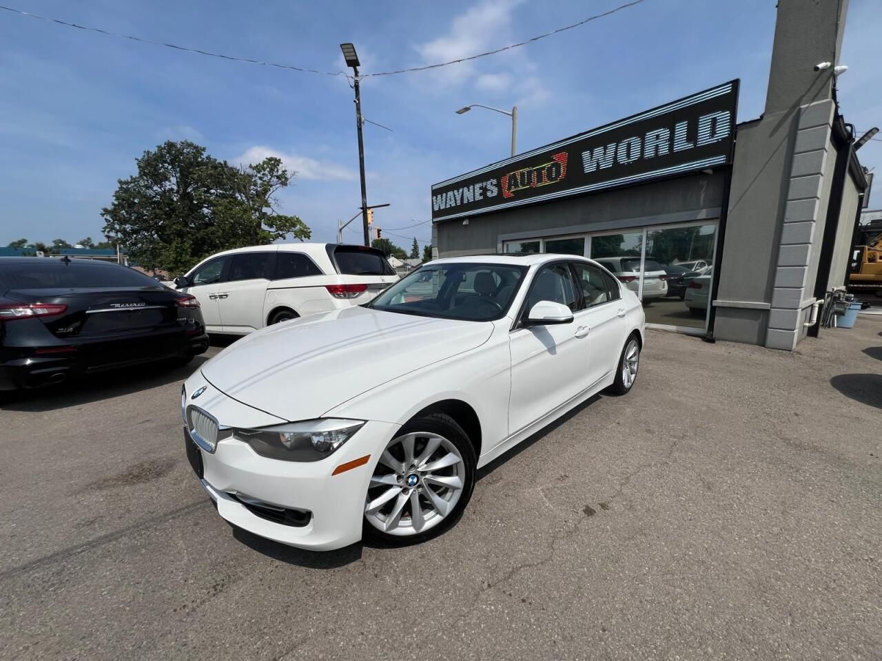 BMW 320i