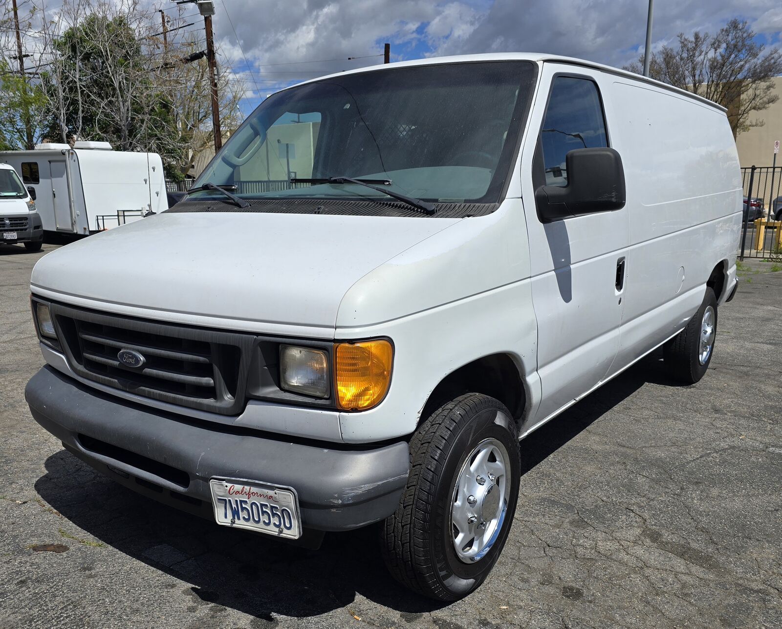 Ford E-250