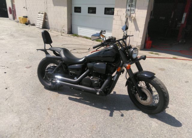 Honda VT750 (Shadow Phantom)