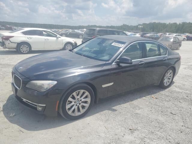 BMW 740i
