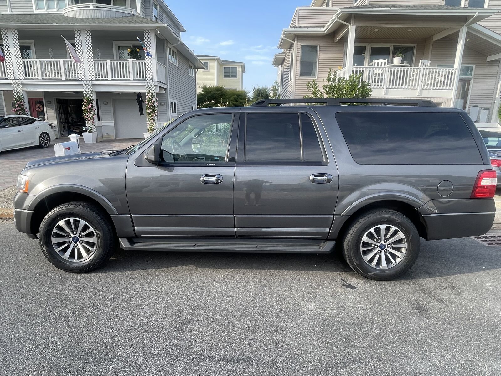 Ford Expedition EL