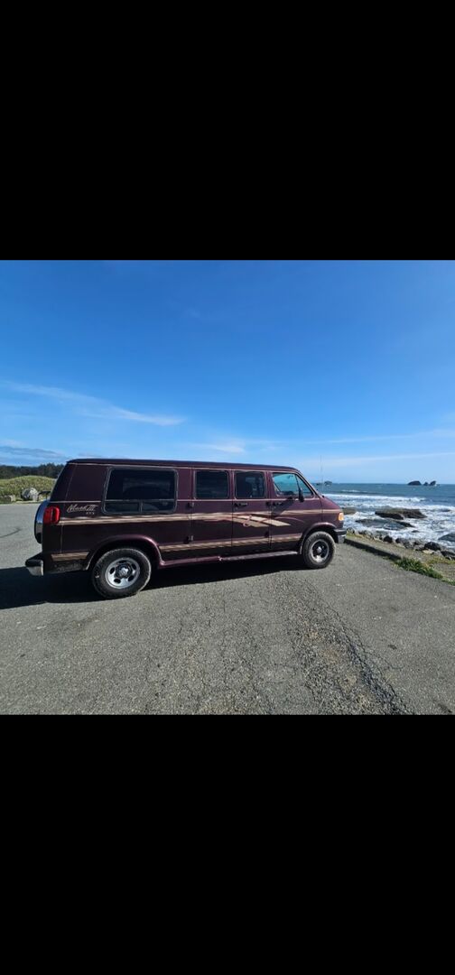 Dodge Ram Van