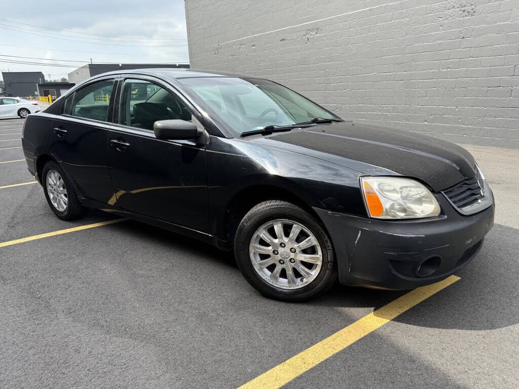 Mitsubishi Galant