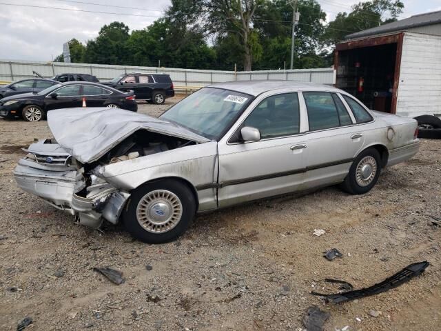 Ford Crown Victoria