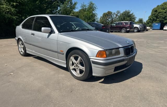 BMW 318ti