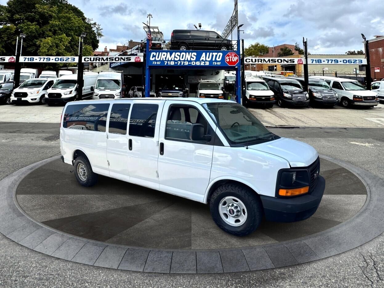 GMC Savana