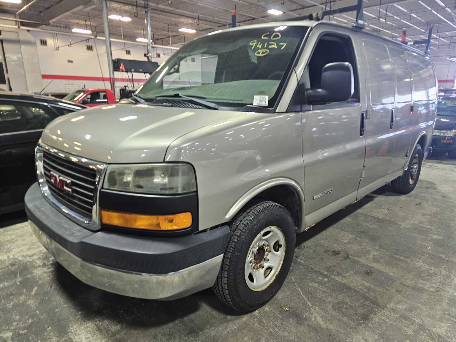 GMC Savana