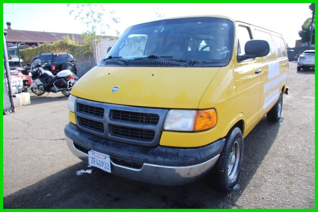 Dodge Ram Van