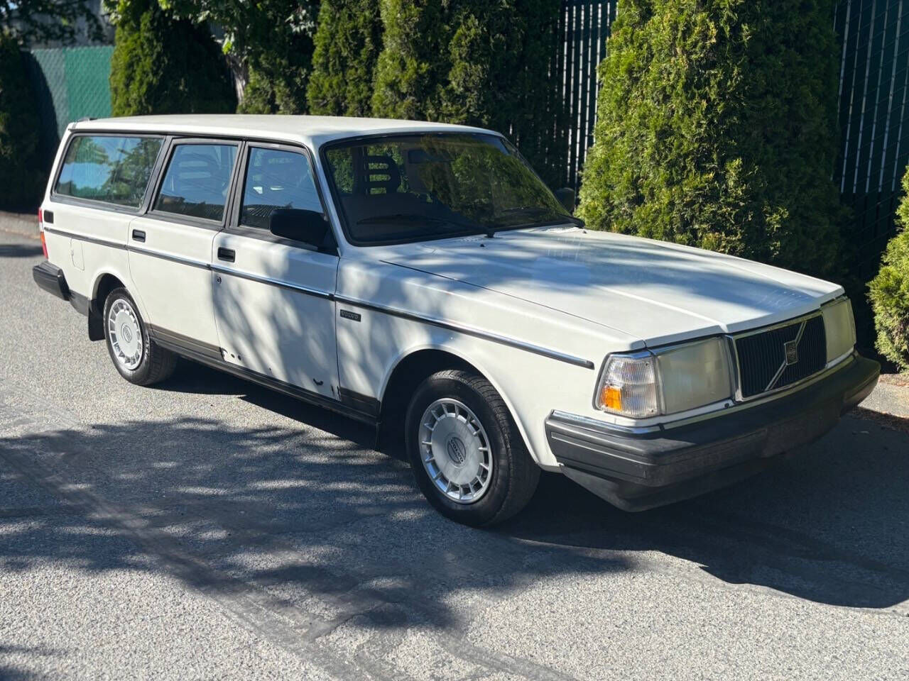 Volvo 240 Series