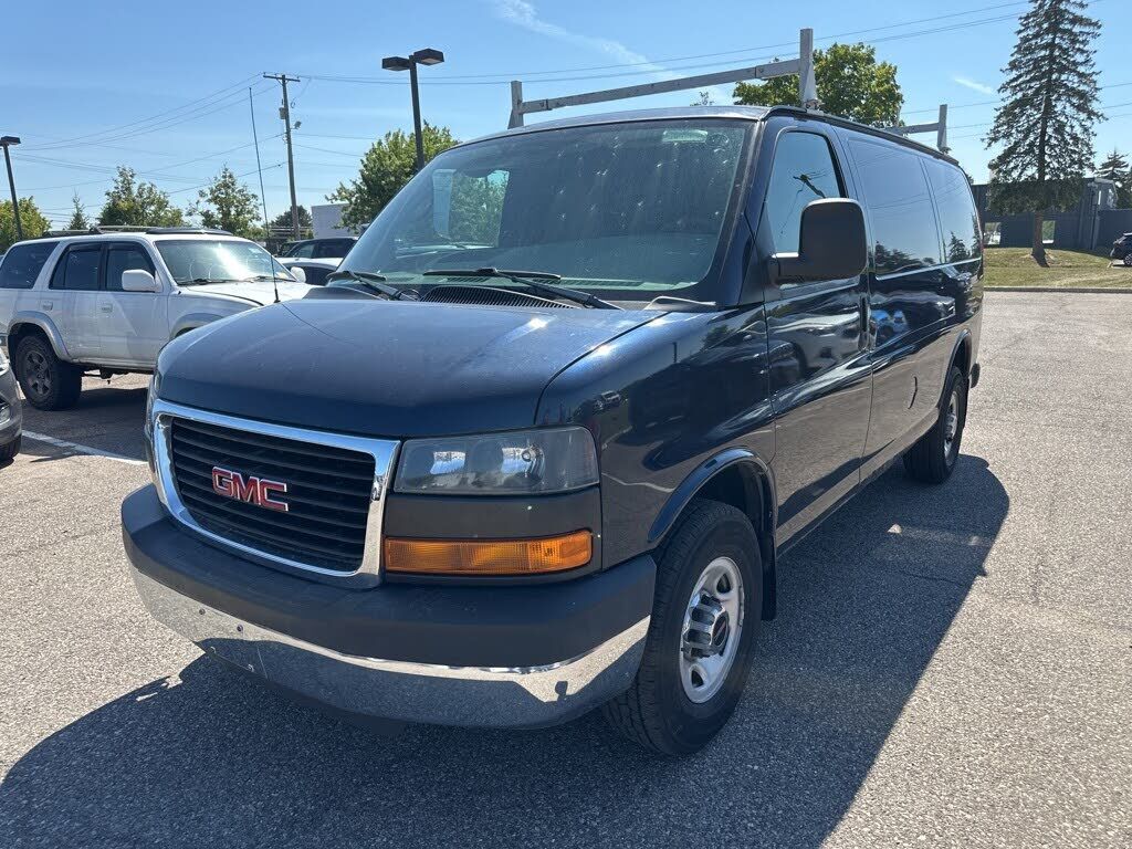 GMC Savana
