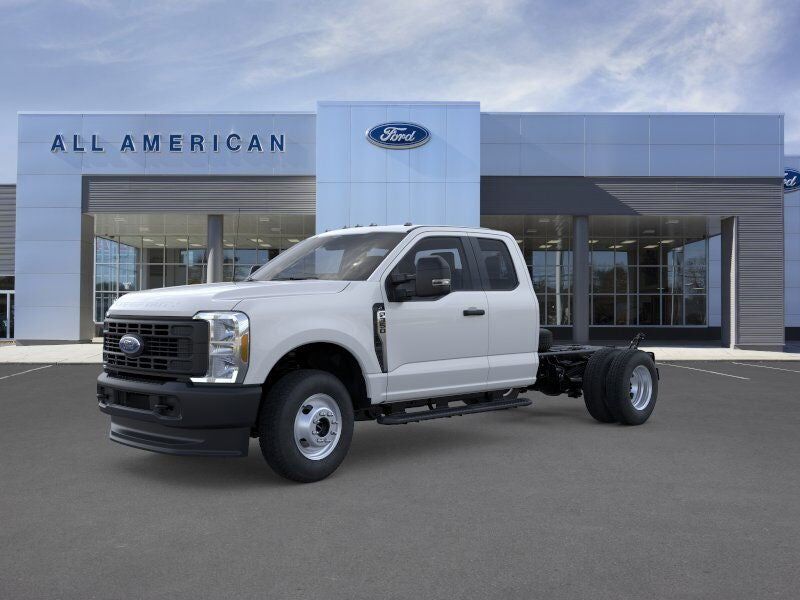 2025 FORD F-350
