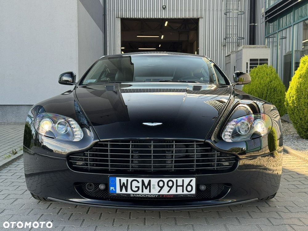 Aston Martin V8 Vantage