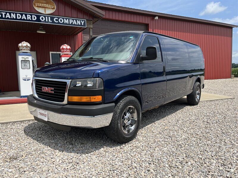 GMC Savana