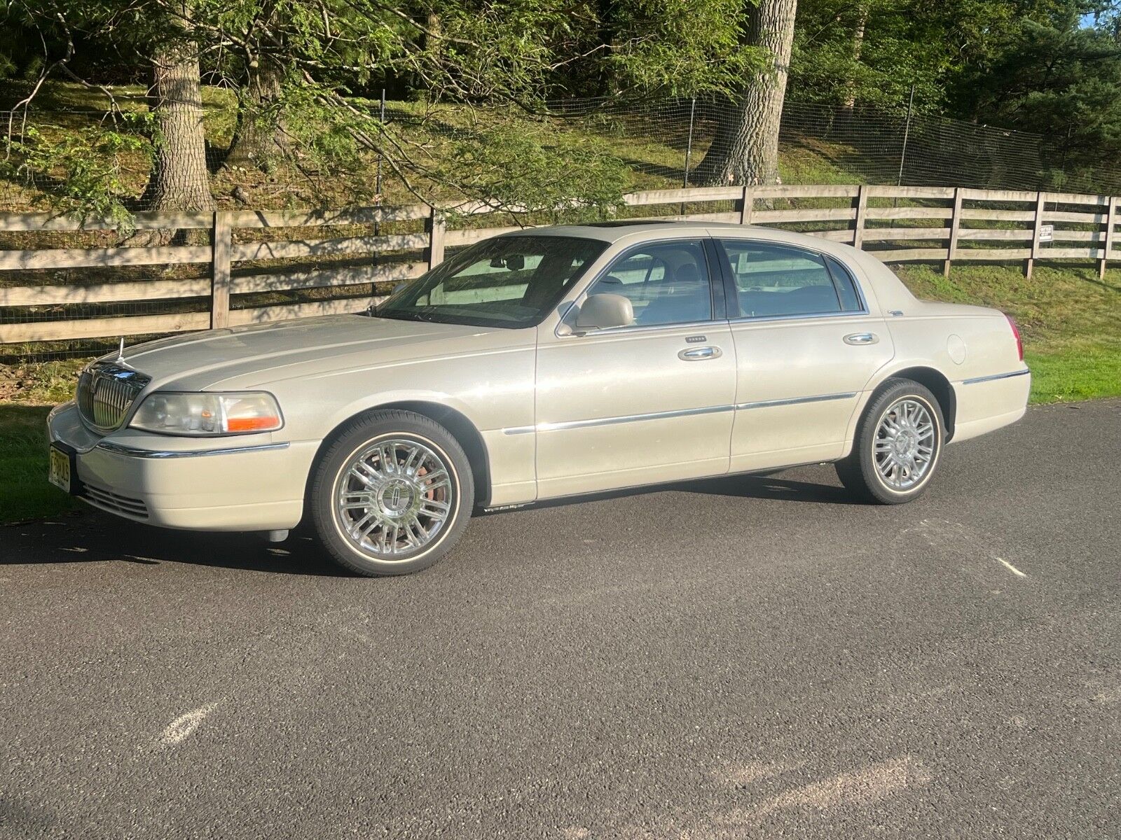 Lincoln Town Car