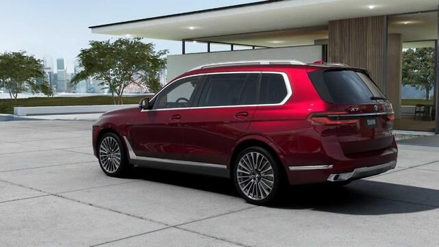 2026 BMW X7