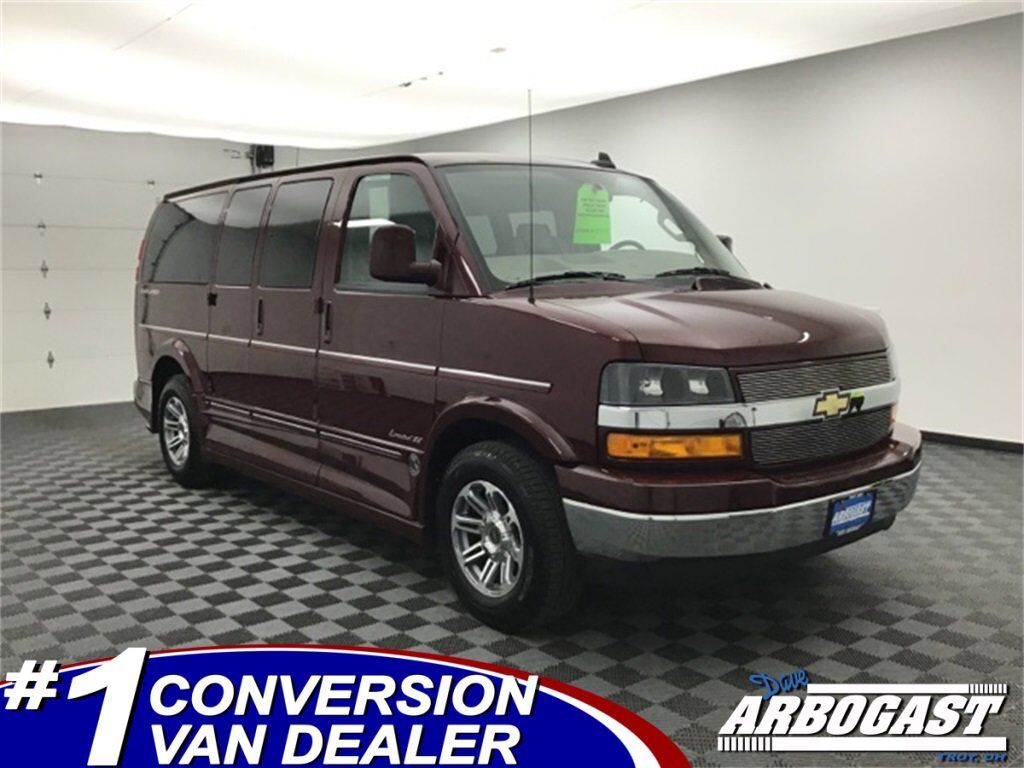 2023 CHEVROLET Express