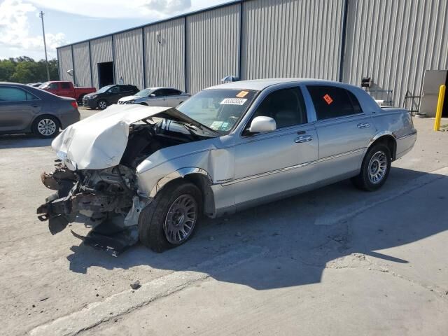 Lincoln Town Car