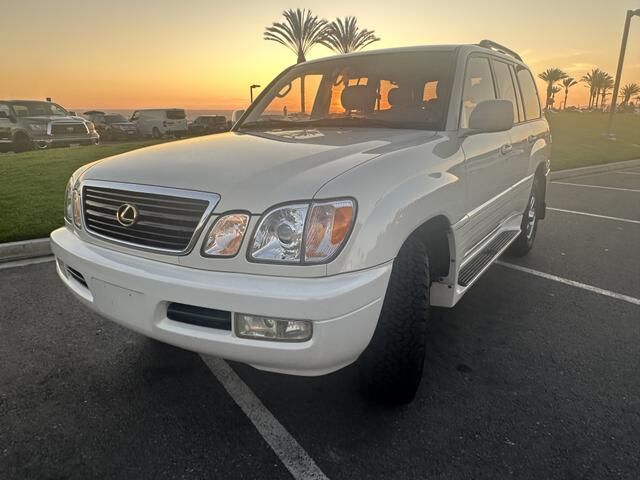 Lexus LX