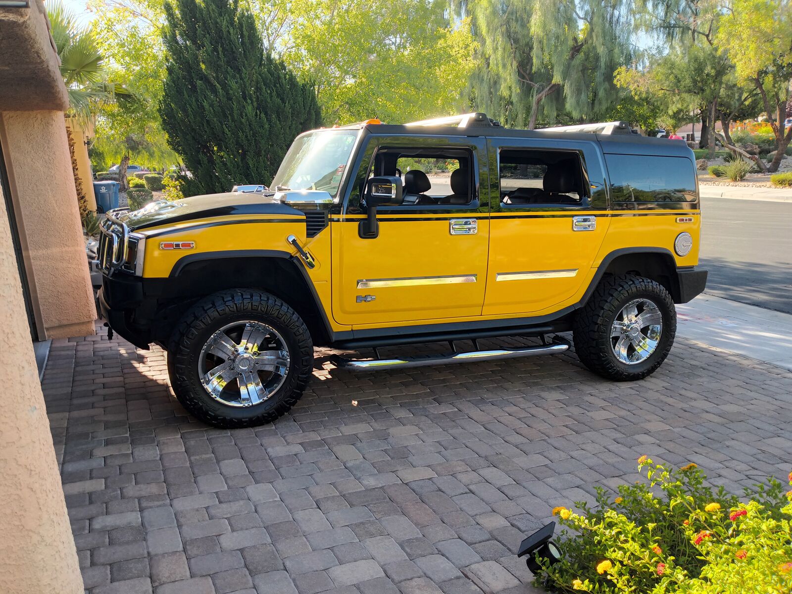 HUMMER H2