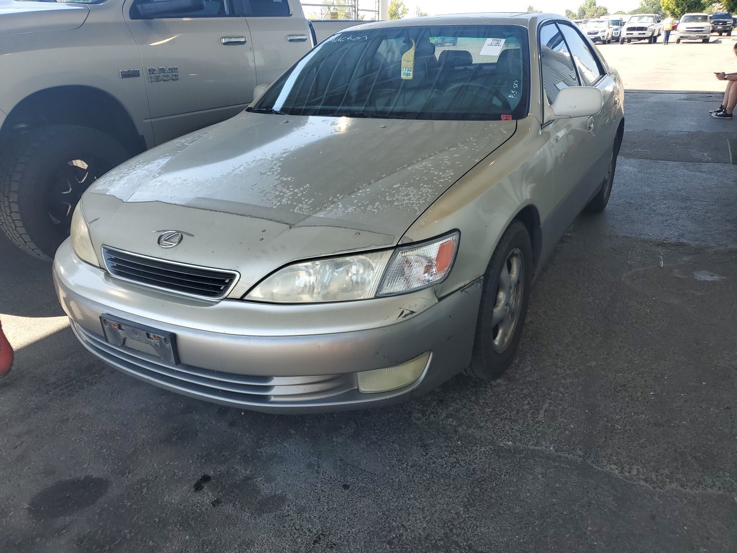 Lexus ES