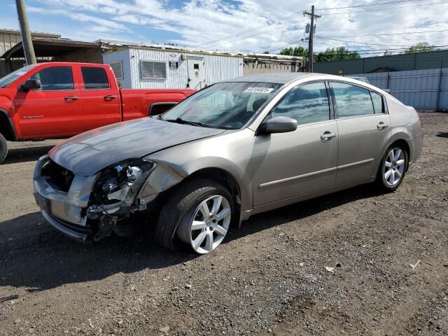 Nissan Maxima