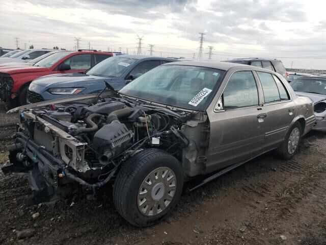 Ford Crown Victoria