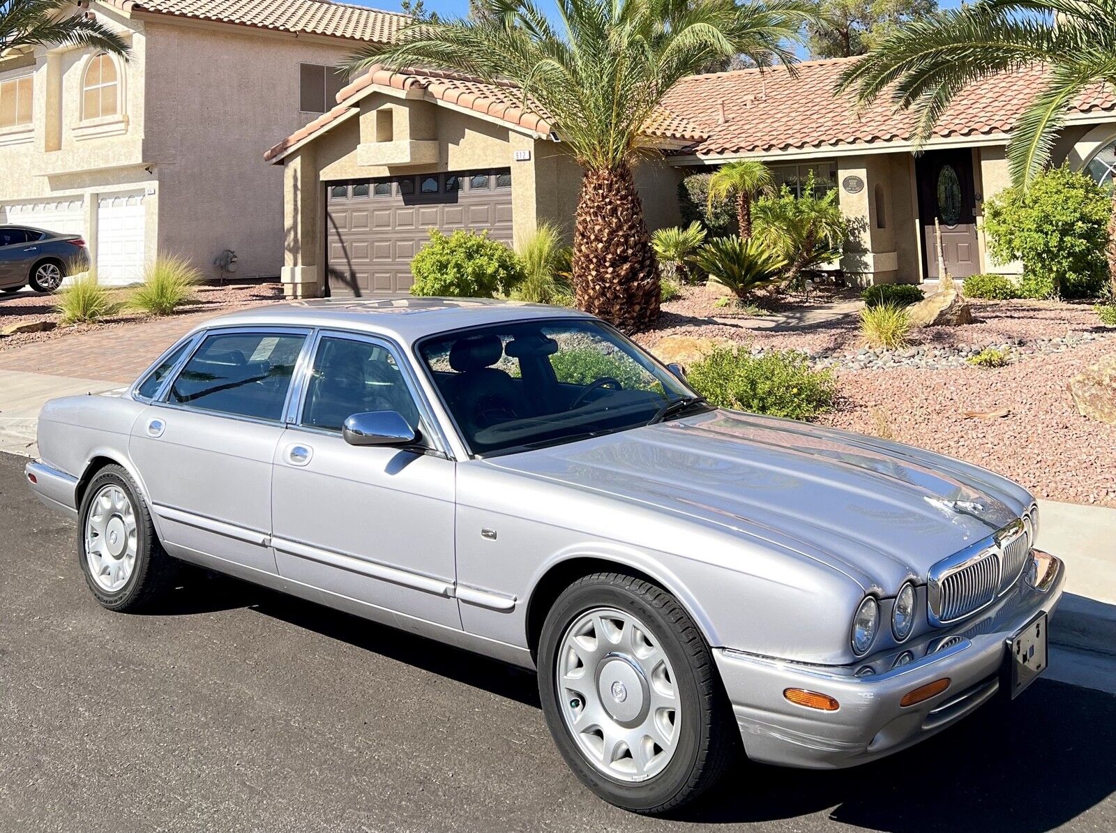 Jaguar Vanden Plas