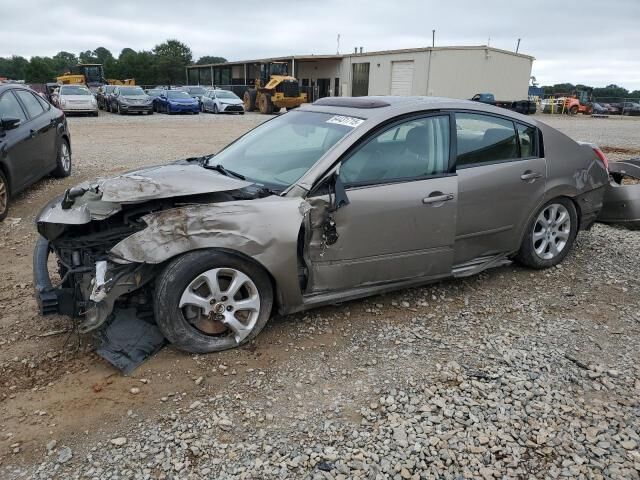 Nissan Maxima