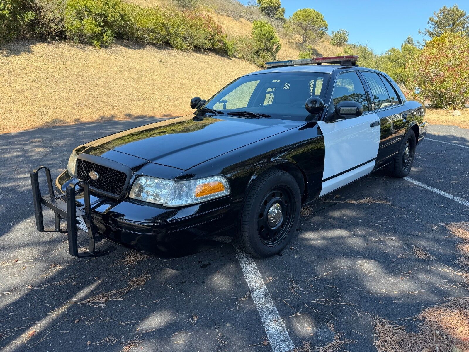 Ford Crown Victoria