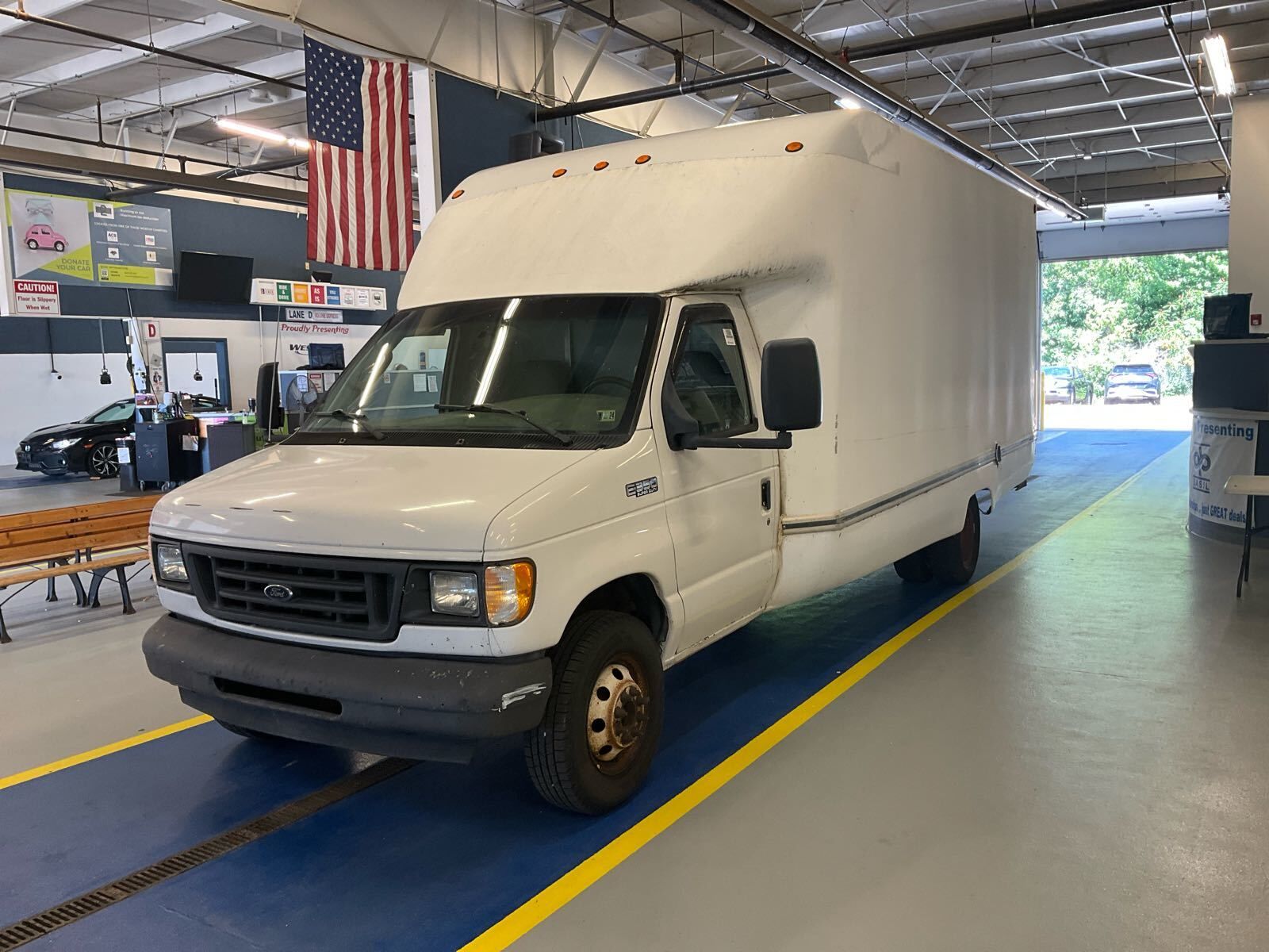 Ford E-350