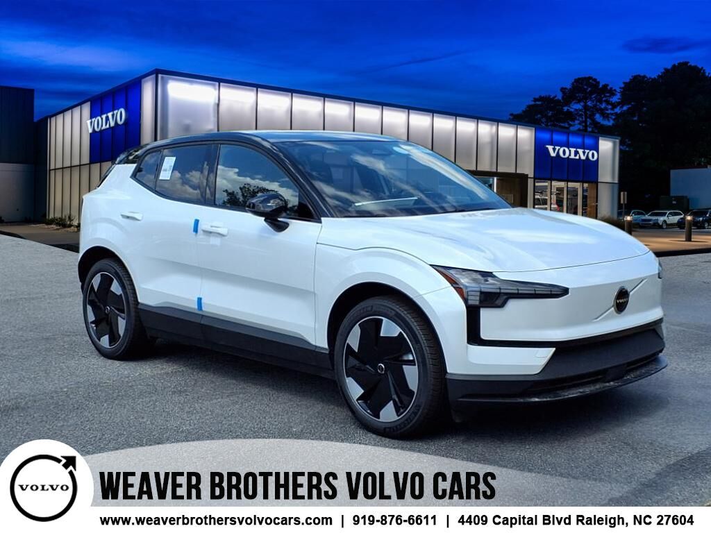 2025 VOLVO EX30