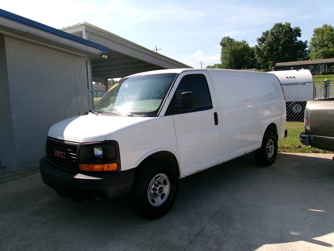 GMC Savana