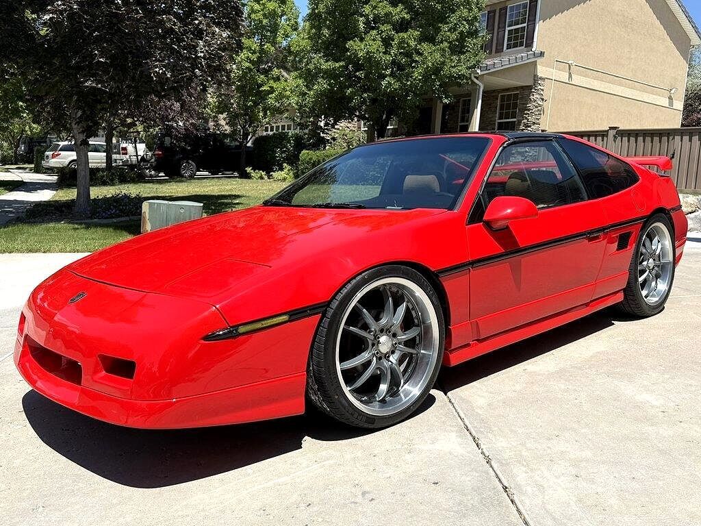1988 PONTIAC Fiero