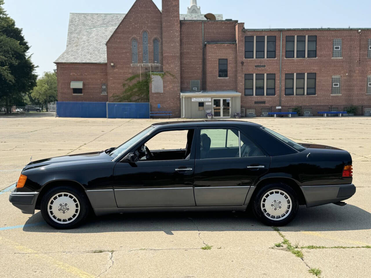 1993 MERCEDES-BENZ 300