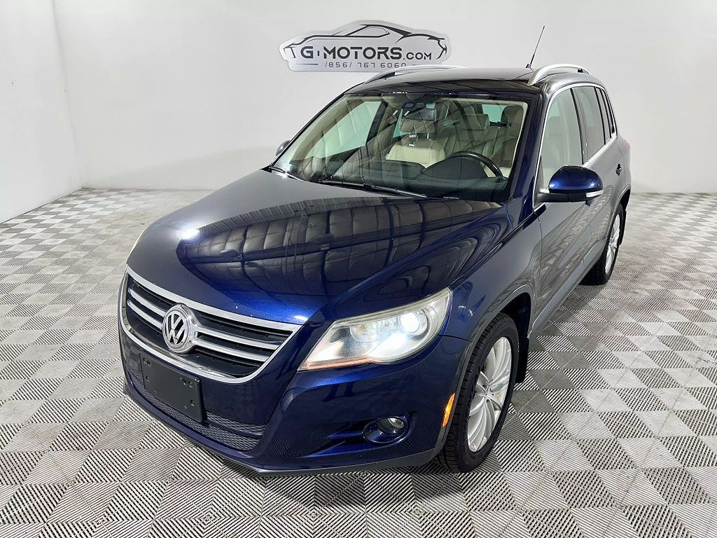2011 VOLKSWAGEN Tiguan