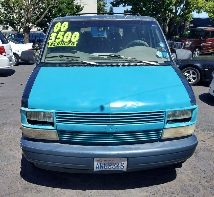Chevrolet Astro Van