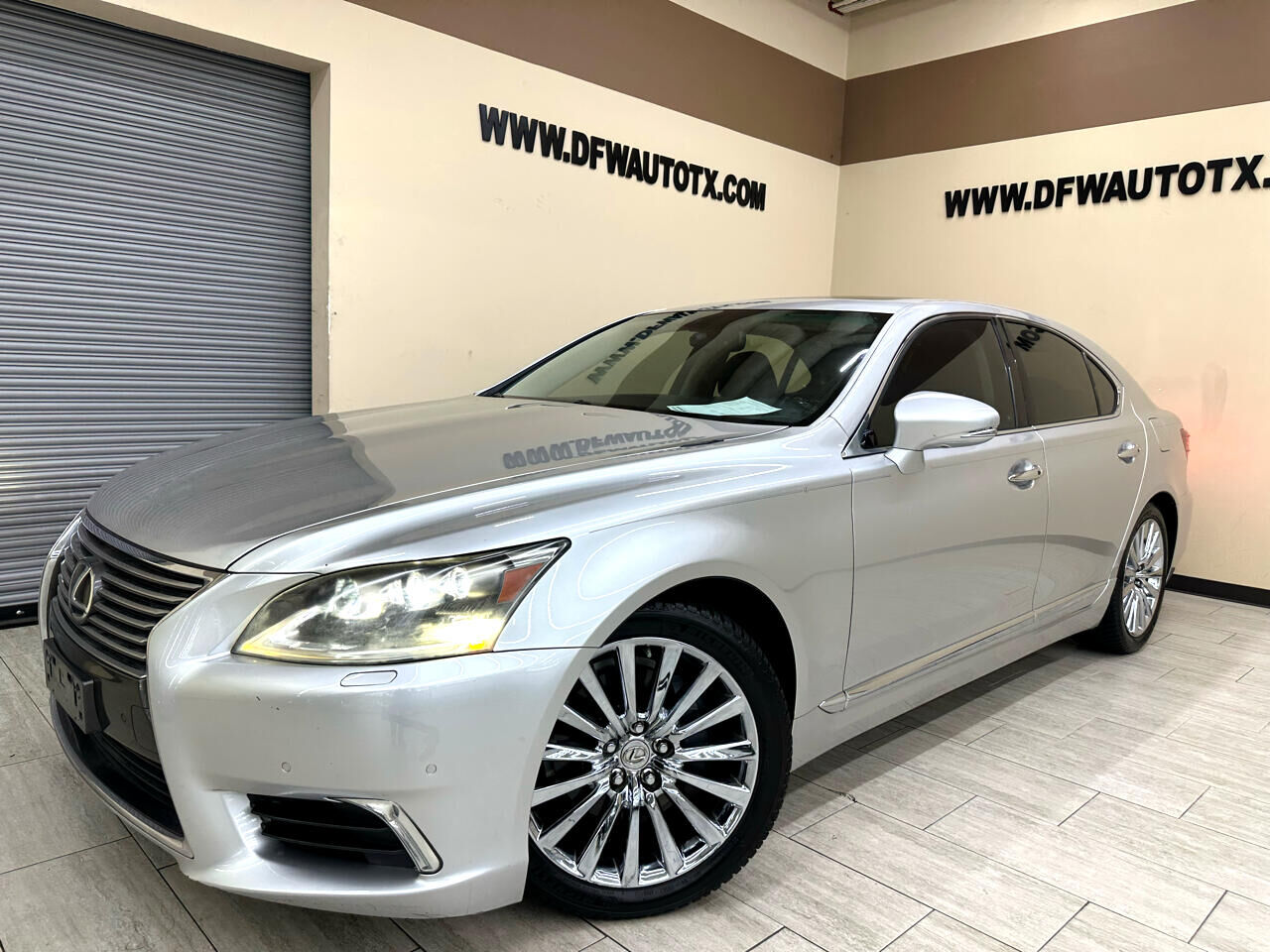 Lexus LS