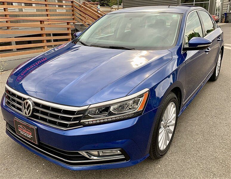 2017 VOLKSWAGEN Passat