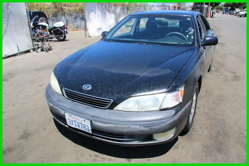 Lexus ES