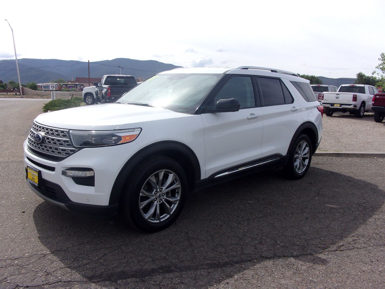 2023 FORD Explorer