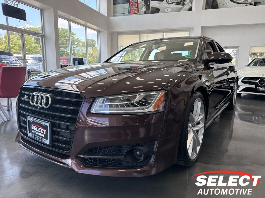 Audi S8