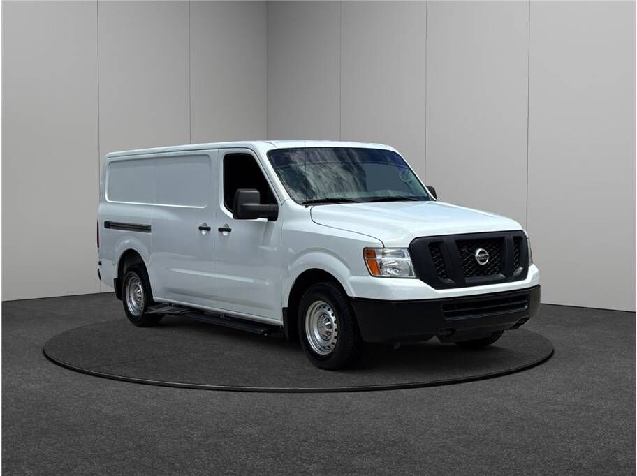 Nissan NV