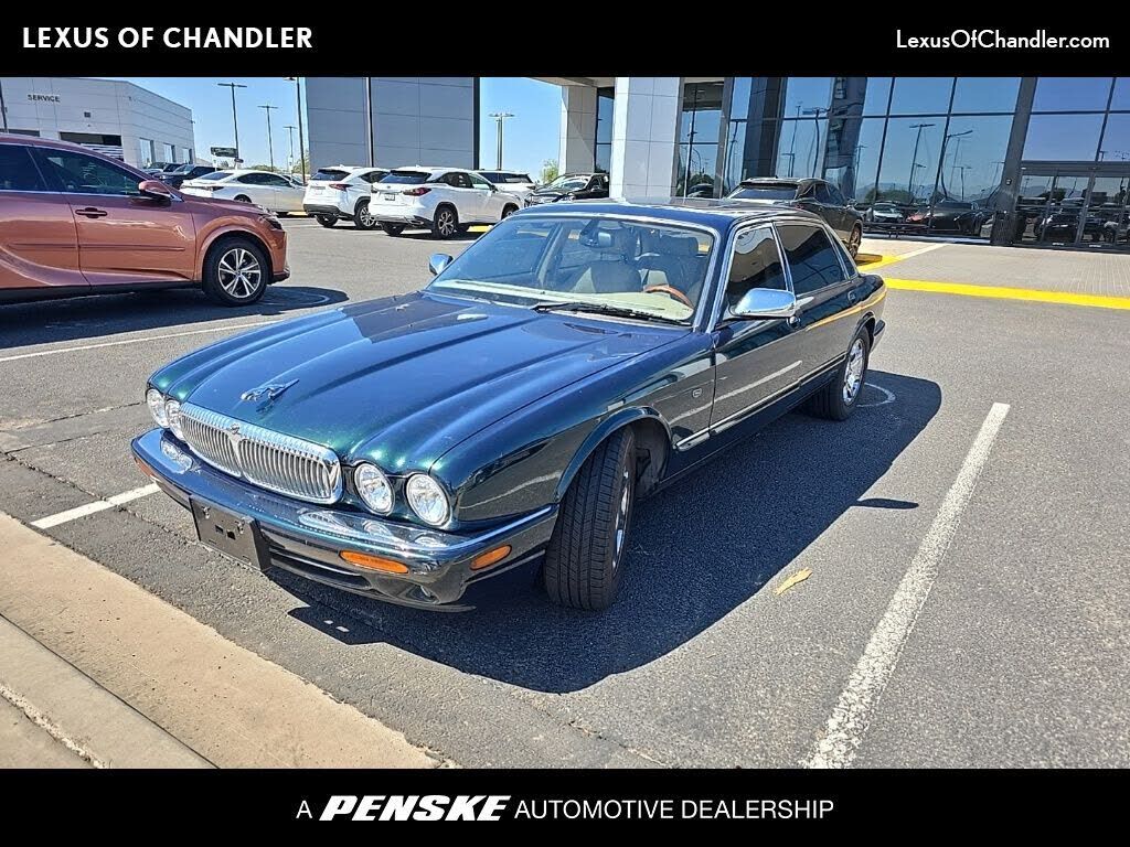 Jaguar Vanden Plas