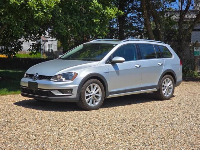2017 VOLKSWAGEN Golf Alltrack