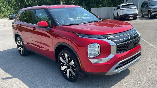 2025 MITSUBISHI Outlander