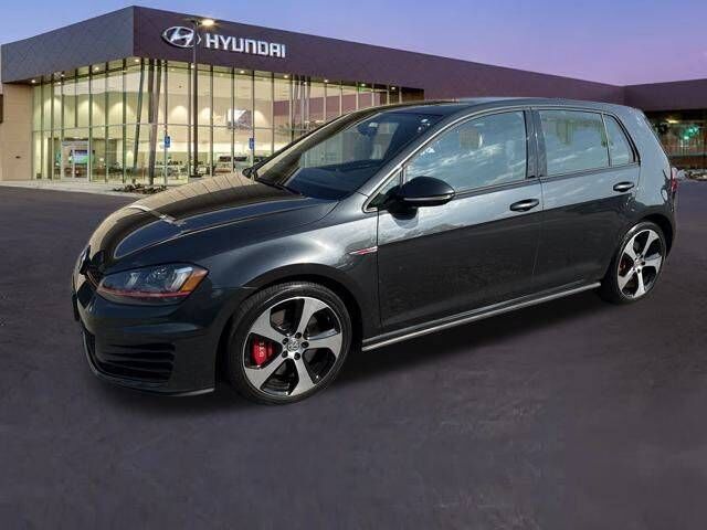 Volkswagen Golf GTI