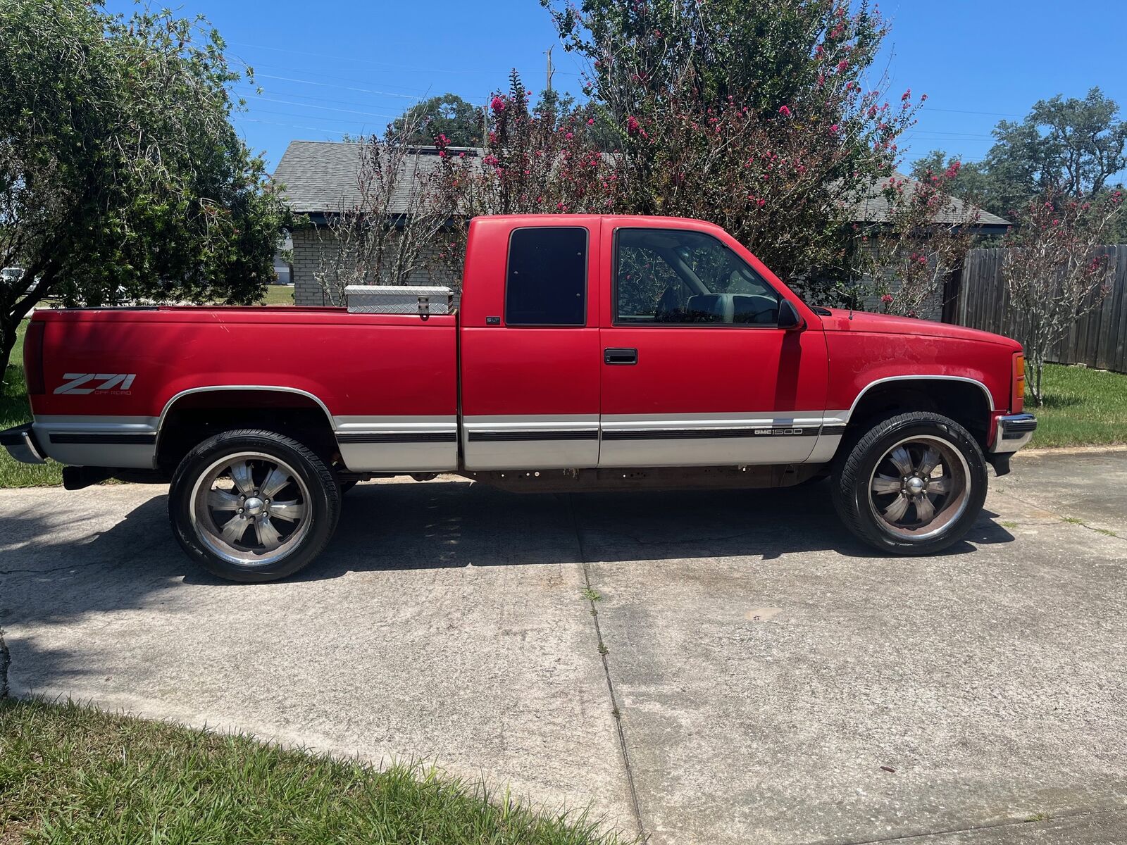 GMC Sierra